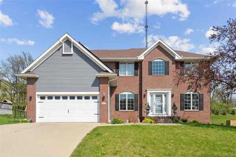 925 Rolling Creek Dr NE, CedarRapids, IA 52402