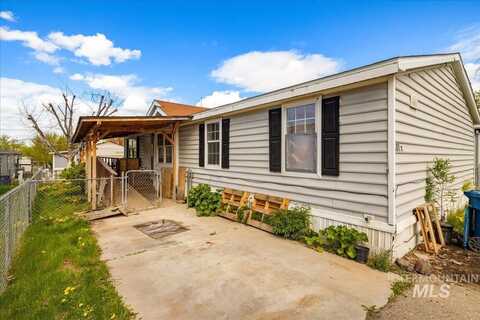 601 N 42nd St, Nampa, ID 83687