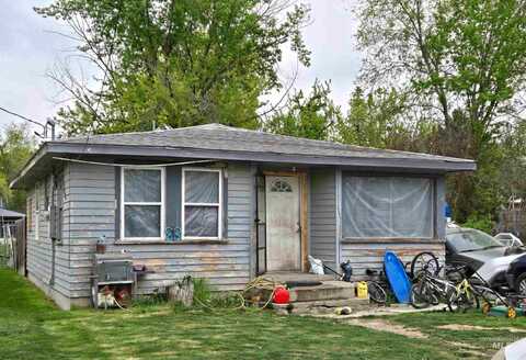 722 N 11th Street, Payette, ID 83661