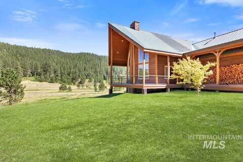 324 Barker Lane, Donnelly, ID 83615