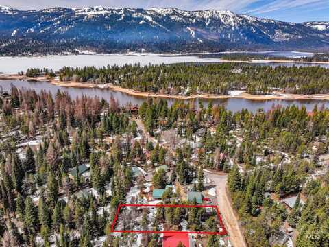 203 Wagon Wheel Lane, Donnelly, ID 83615