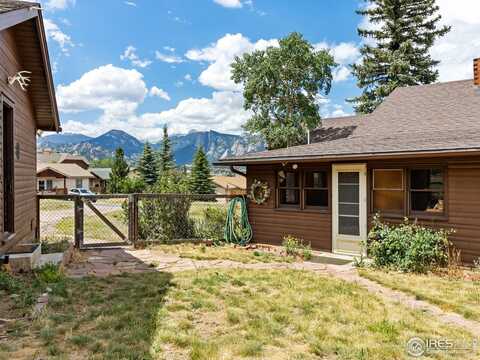 656 Halbach Ln, Estes Park, CO 80517