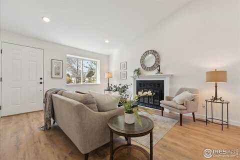 2476 Sunset Dr, Longmont, CO 80501