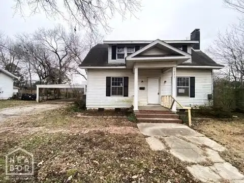 1021 W Jefferson Avenue, Jonesboro, AR 72401