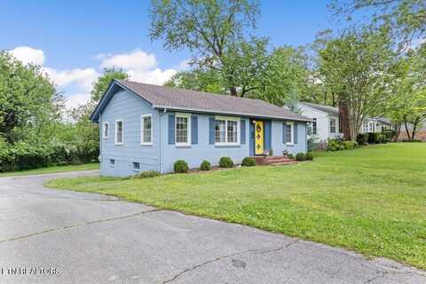 1319 Chilhowee Ave, Maryville, TN 37801