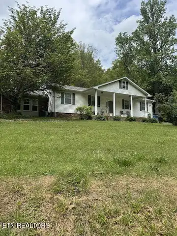 581 Fudges Chapel Rd, Surgoinsville, TN 37873