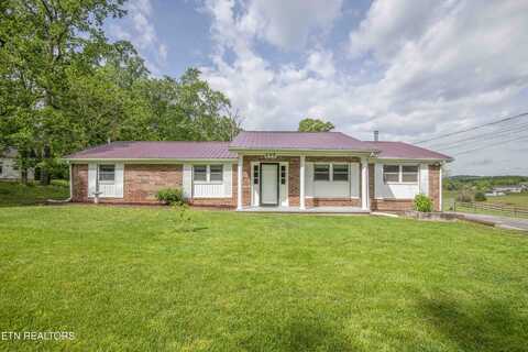 695 Wine Road, Dandridge, TN 37725