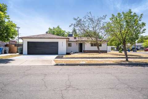 3906 Indianapolis Avenue, Fresno, CA 93726
