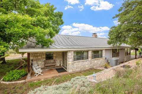 4245 SE Old San Antonio Rd., Fredericksburg, TX 78624