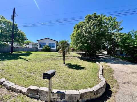 147 Silver Creek, Kerrville, TX 78028