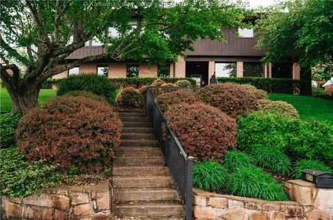 207 McKinley Avenue, Charleston, WV 25314