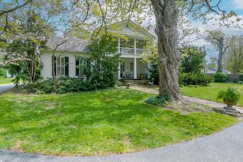 310 South Main Street, Versailles, KY 40383