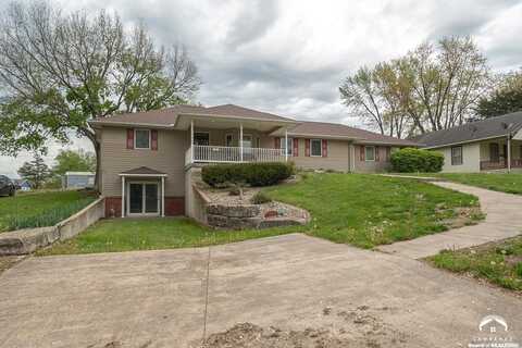 915 Walnut Street, Valley Falls, KS 66088