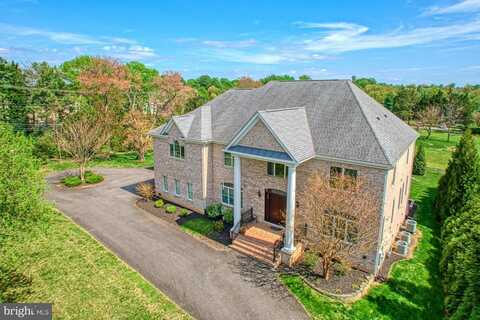 10405 MARBURY RD, OAKTON, VA 22124