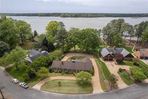 623 Haystack Landing Rd, Newport News, VA 23602