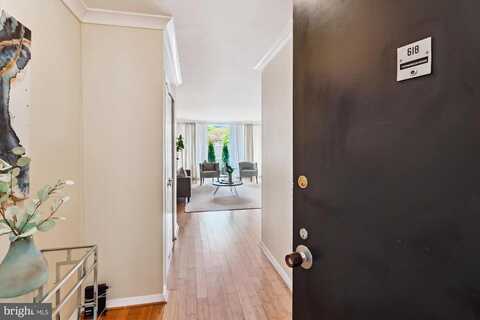 3001 VEAZEY TER NW #618, WASHINGTON, DC 20008