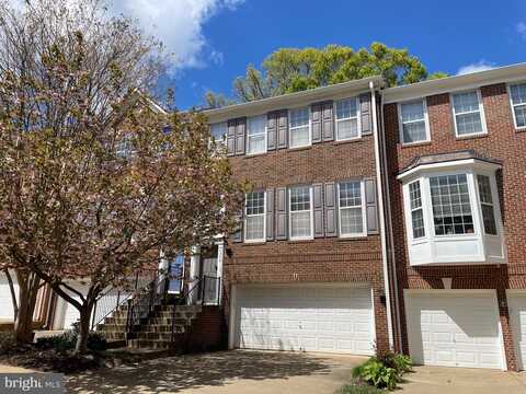 9352 DEER GLEN CT, FAIRFAX, VA 22031