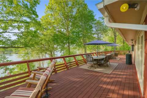 106 Catlett Ct, Moneta, VA 24121