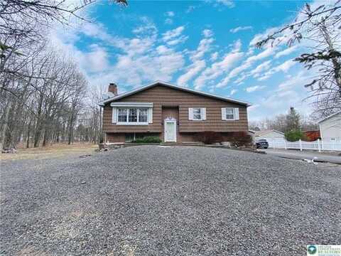 16 Seneca Trail, Penn Forest, PA 18210