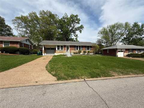 9718 Hemlock Drive, Saint Louis, MO 63137