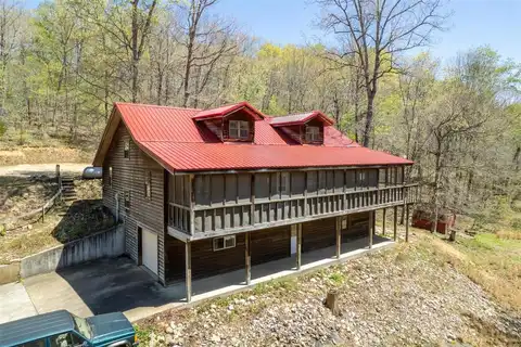 124 Wayne 527, Greenville, MO 63957