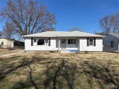 541 W Holden Street, Virden, IL 62690