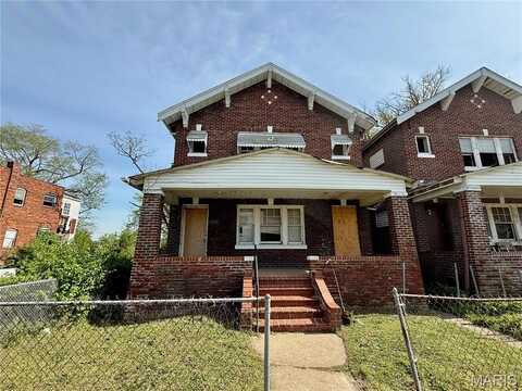 5723 Labadie Avenue, Saint Louis, MO 63120