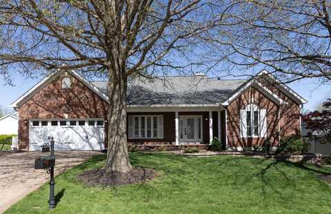 4825 Greenburg Drive, Saint Peters, MO 63304