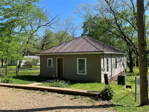 411 E Fir Street, Piedmont, MO 63957