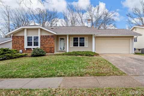 215 Shadyoak Drive, Ballwin, MO 63021