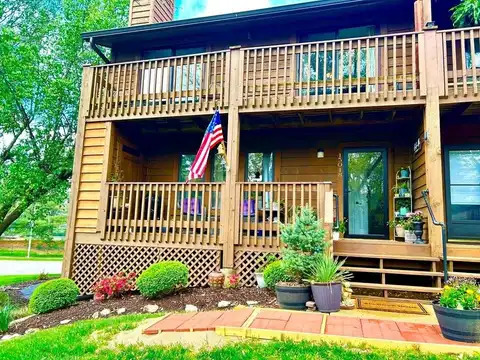 15018 Baxter Village Drive, Chesterfield, MO 63017