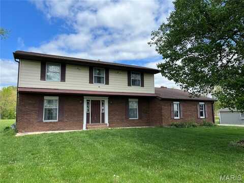1235 S Hackman Street, Staunton, IL 62088