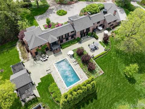 1 Squires Lane, Huntleigh, MO 63131