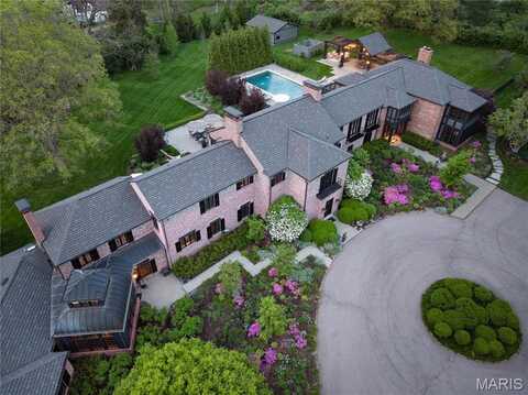 1 Squires Lane, Huntleigh, MO 63131