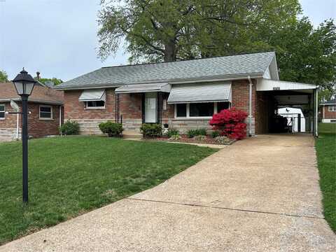 8306 Maylor Drive, Saint Louis, MO 63123