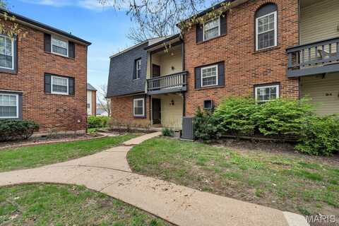 92 Conway Cove Drive, Chesterfield, MO 63017
