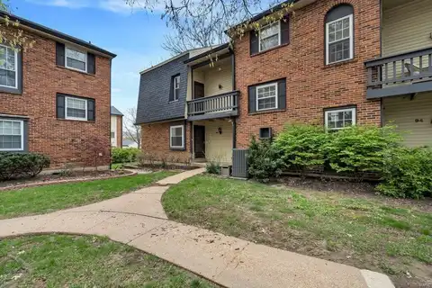 92 Conway Cove Drive, Chesterfield, MO 63017