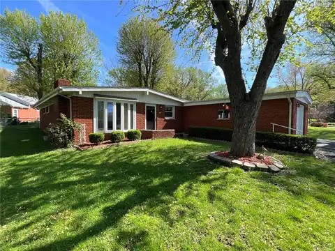 805 Willoway Avenue, East Alton, IL 62024