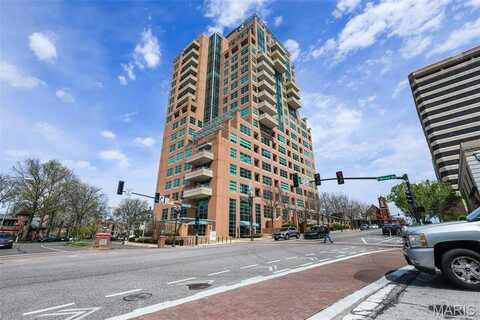 8025 Maryland Avenue, Saint Louis, MO 63105