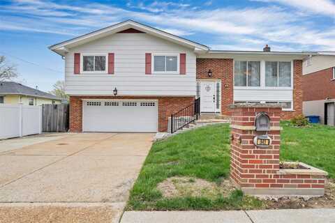 941 Buckley Road, Saint Louis, MO 63125