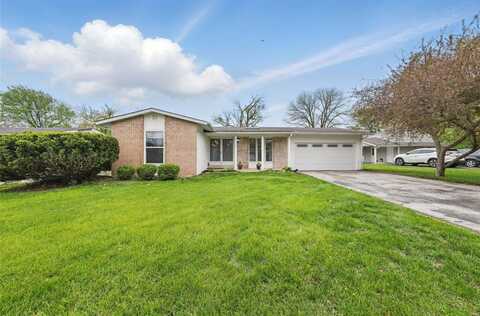 11940 Kentwood Drive, Maryland Heights, MO 63043