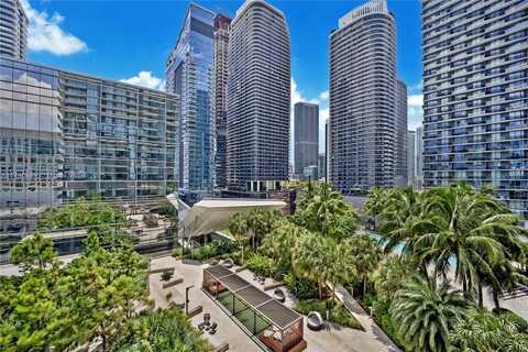88 SW 7th St, Miami, FL 33130