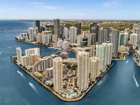 888 Brickell Key Dr, Miami, FL 33131