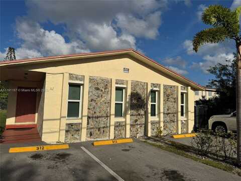 312 N NORTH 62 AVE, Hollywood, FL 33024