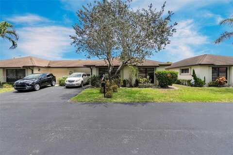 4977 Equestrian Cir, Boynton Beach, FL 33436