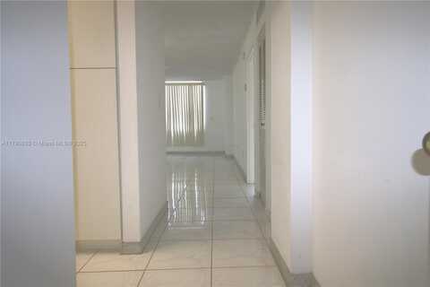 1250 NE 125th St, North Miami, FL 33161