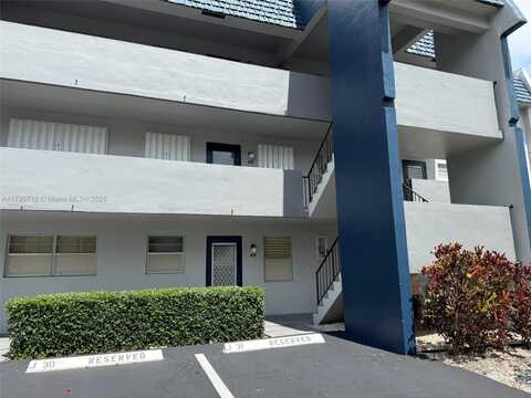 7797 Golf Cir Dr, Margate, FL 33063