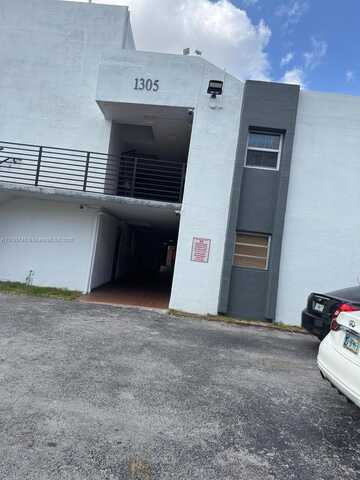 1305 W 46th St, Hialeah, FL 33012