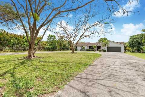17450 SW 192nd St, Miami, FL 33187