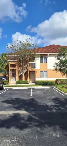 704 NW 92nd Ave, Plantation, FL 33324
